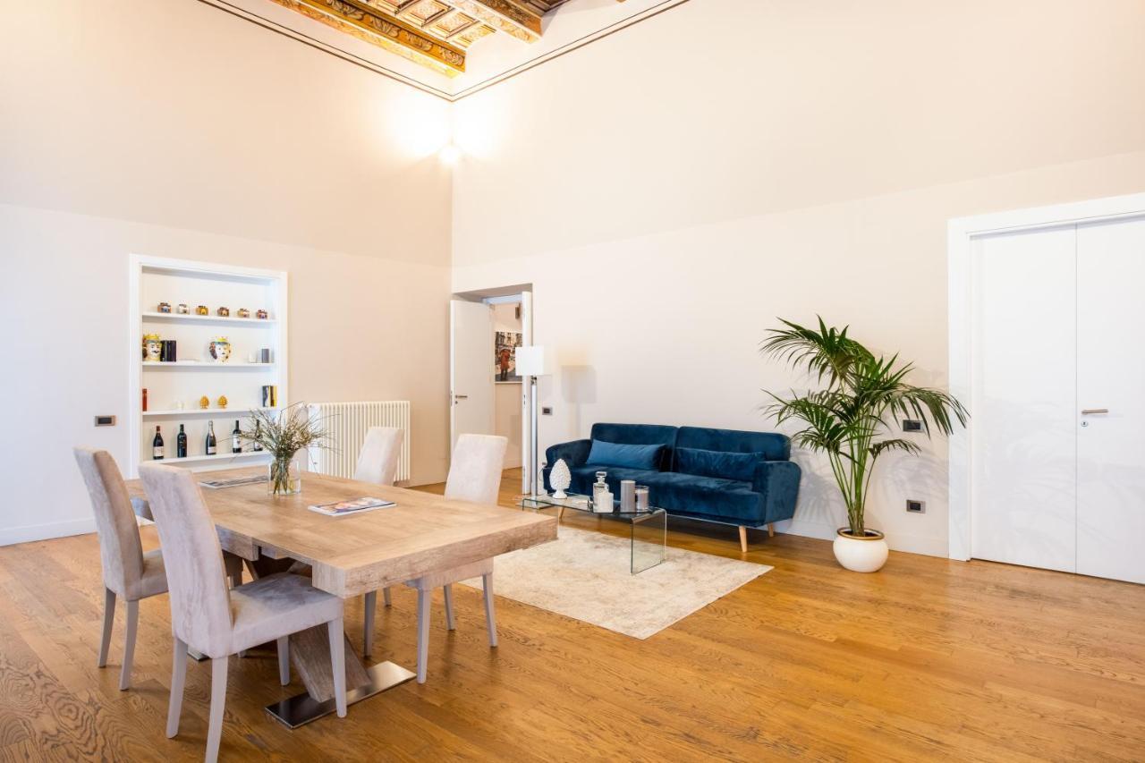 Moncada & Bed & Breakfast