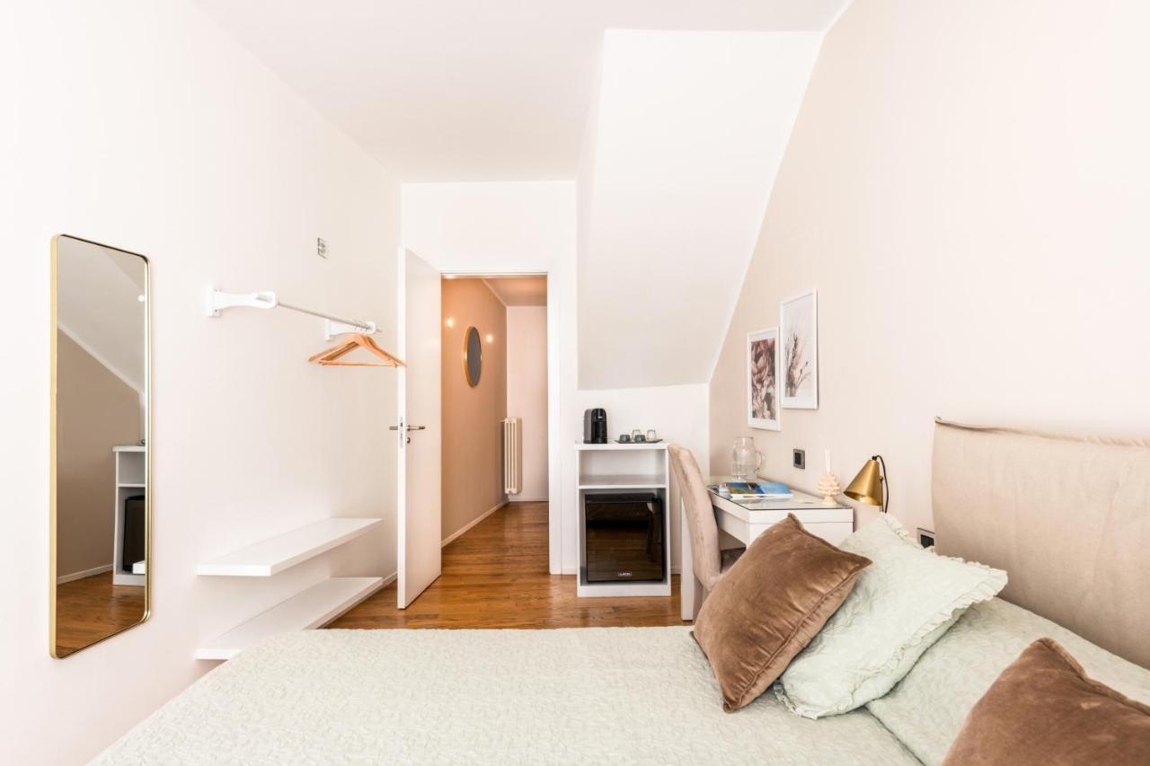 Moncada & Bed & Breakfast